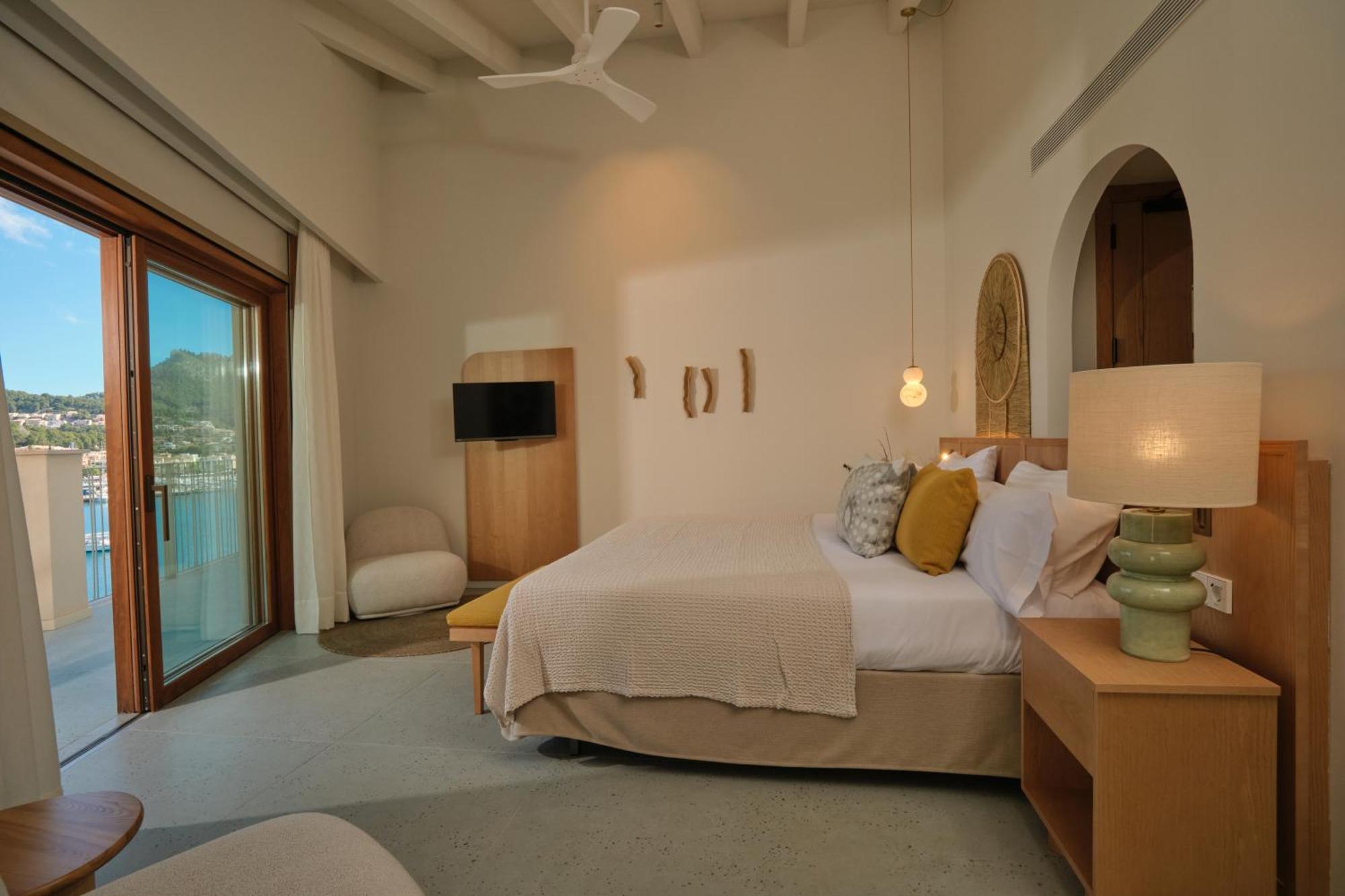 Salino Port Soller Hotel 4*